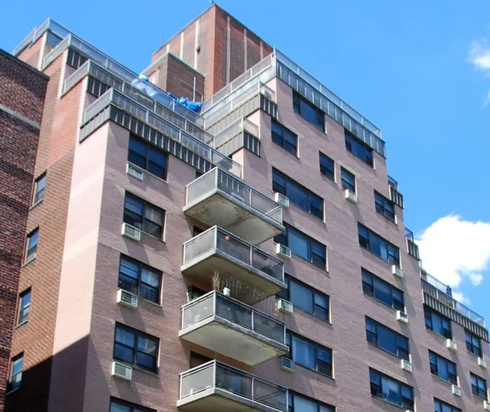 Forestal Condominium